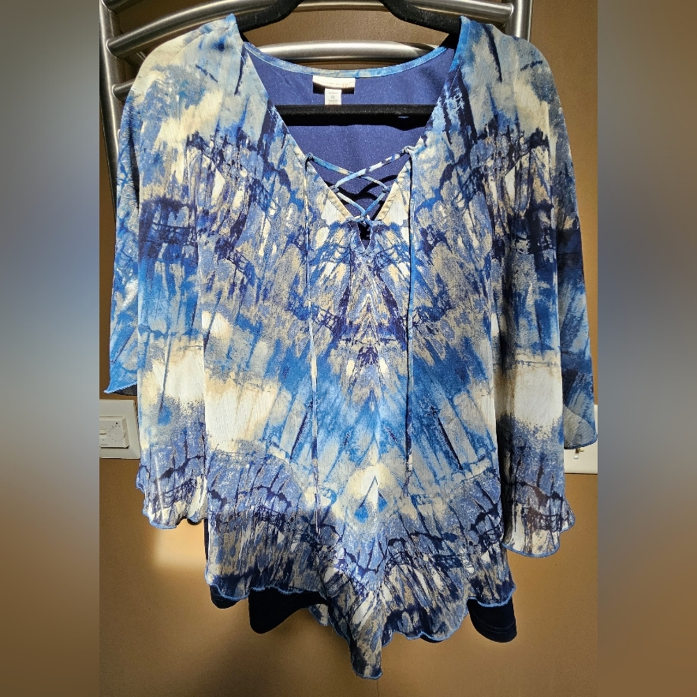1X Women's Blue & cream, flowy, blouse